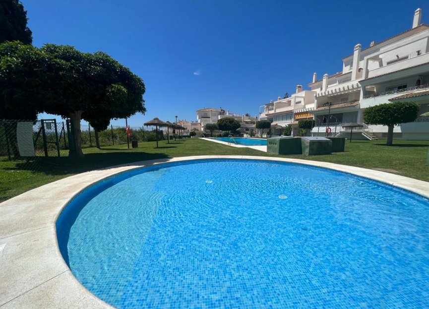 Resale - Apartment - Ground Floor Apartment - Marbella - Río Real