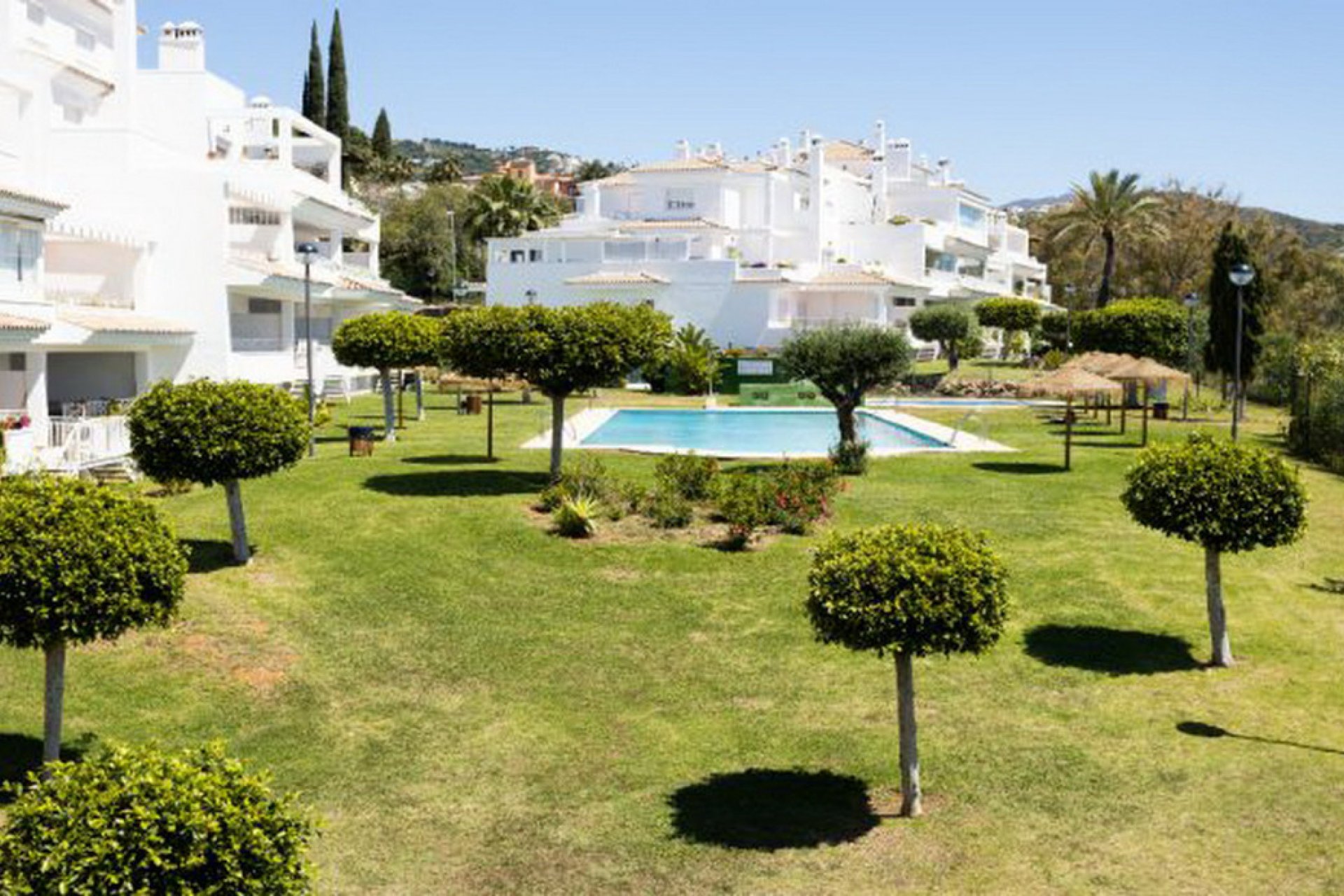 Resale - Apartment - Ground Floor Apartment - Marbella - Río Real