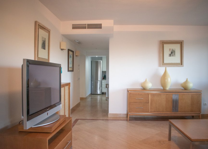 Resale - Apartment - Ground Floor Apartment - Marbella - Río Real