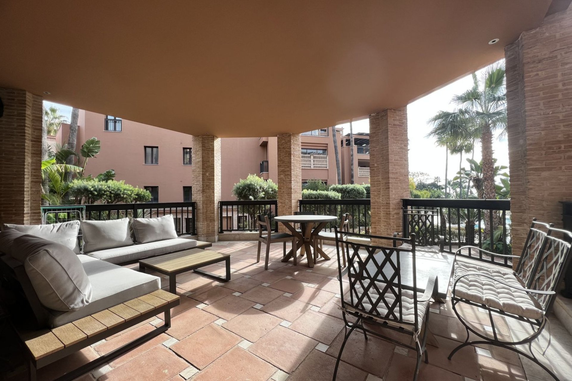 Resale - Apartment - Ground Floor Apartment - Marbella - San Pedro De Alcantara