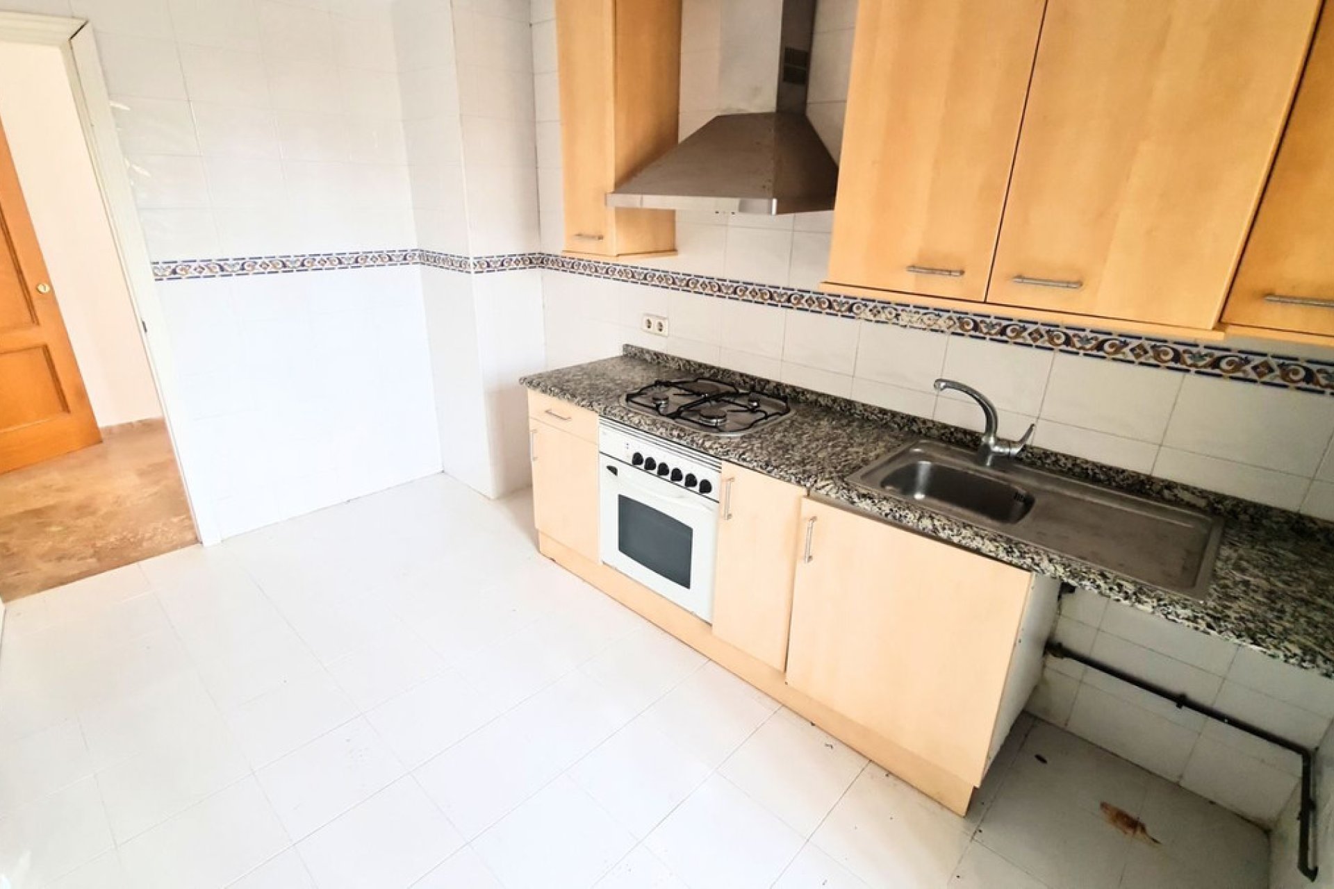 Resale - Apartment - Ground Floor Apartment - Marbella - San Pedro De Alcantara