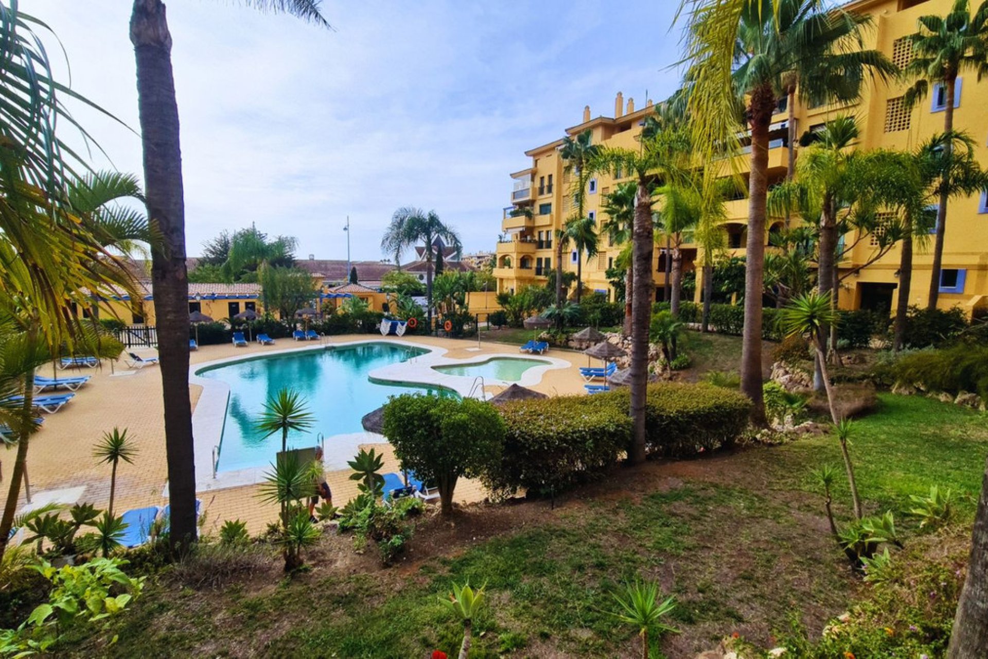 Resale - Apartment - Ground Floor Apartment - Marbella - San Pedro De Alcantara