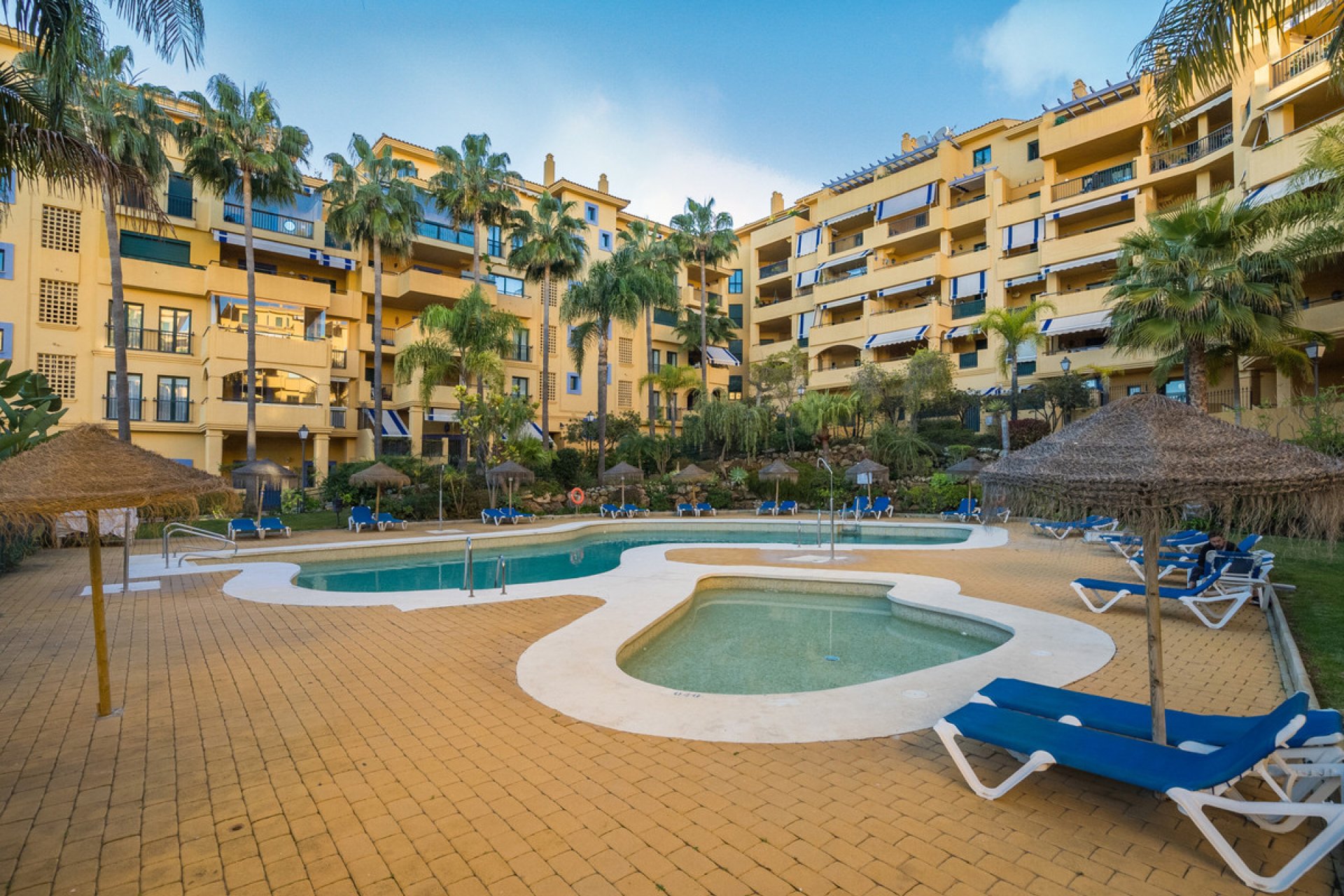 Resale - Apartment - Ground Floor Apartment - Marbella - San Pedro De Alcantara