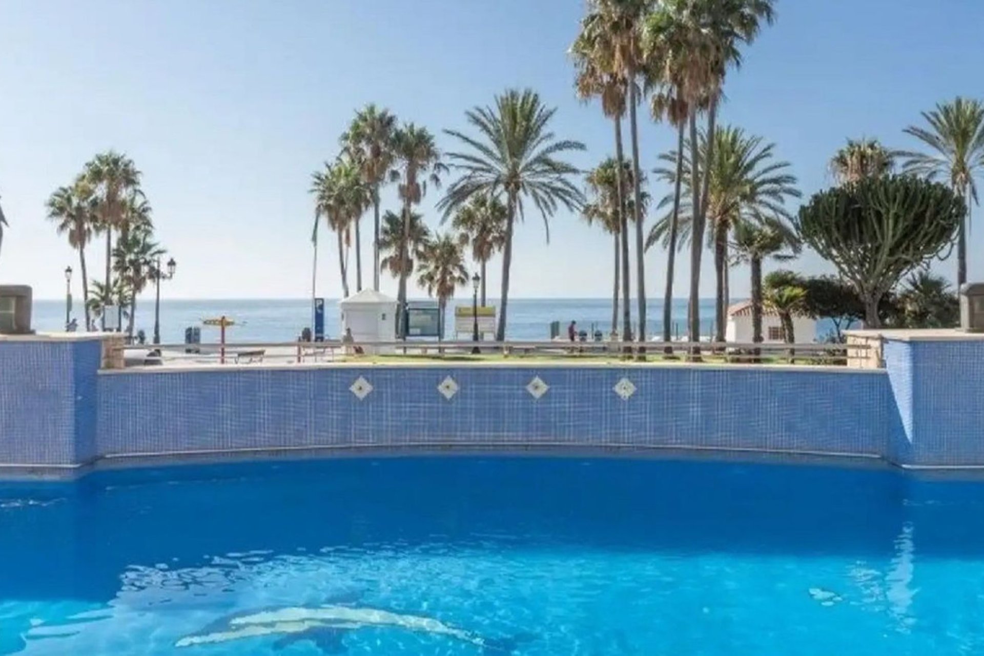 Resale - Apartment - Ground Floor Apartment - Marbella - San Pedro De Alcantara