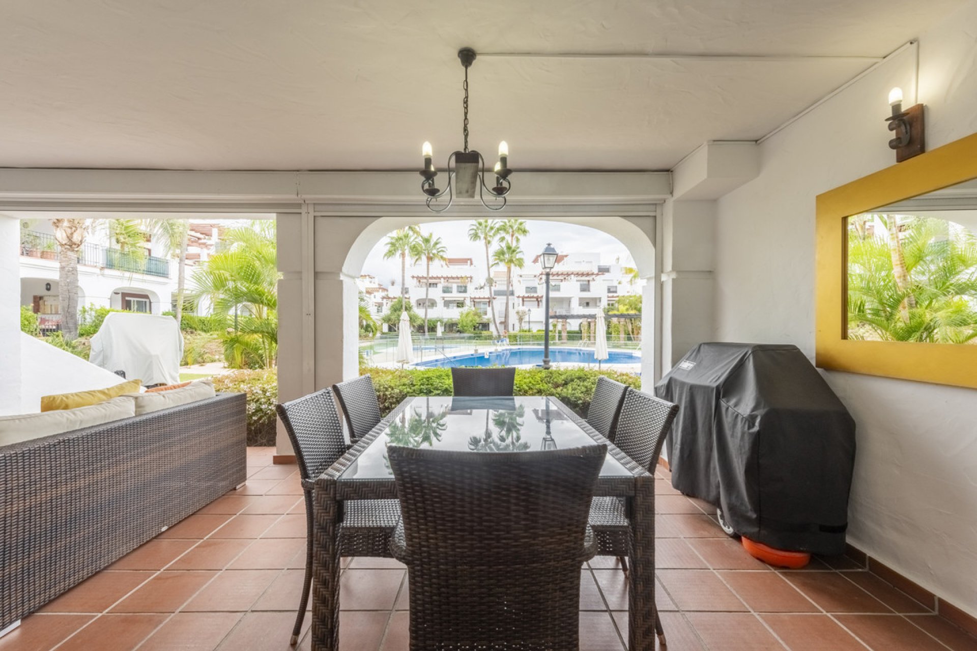 Resale - Apartment - Ground Floor Apartment - Marbella - San Pedro De Alcantara