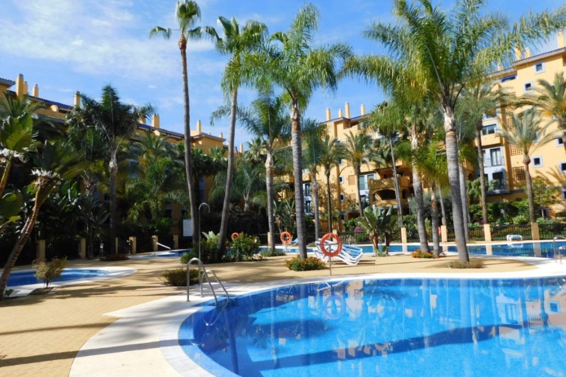 Resale - Apartment - Ground Floor Apartment - Marbella - San Pedro De Alcantara