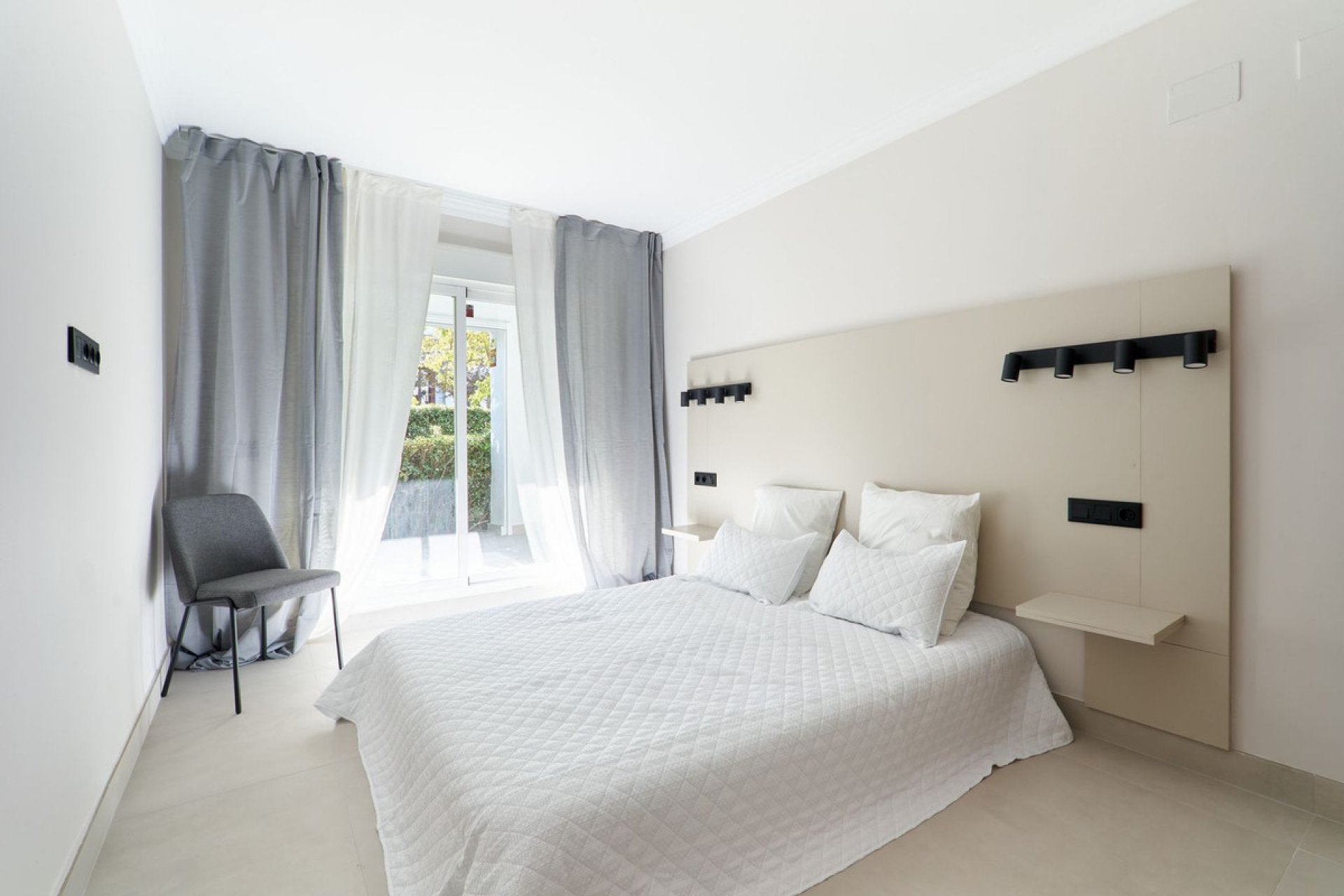 Resale - Apartment - Ground Floor Apartment - Marbella - San Pedro De Alcantara