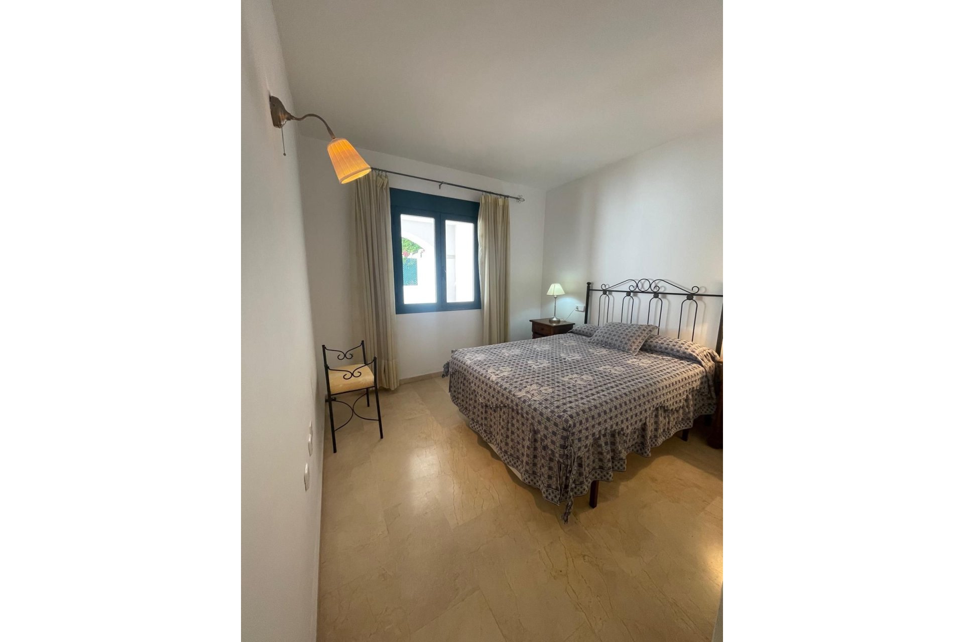 Resale - Apartment - Ground Floor Apartment - Marbella - San Pedro De Alcantara