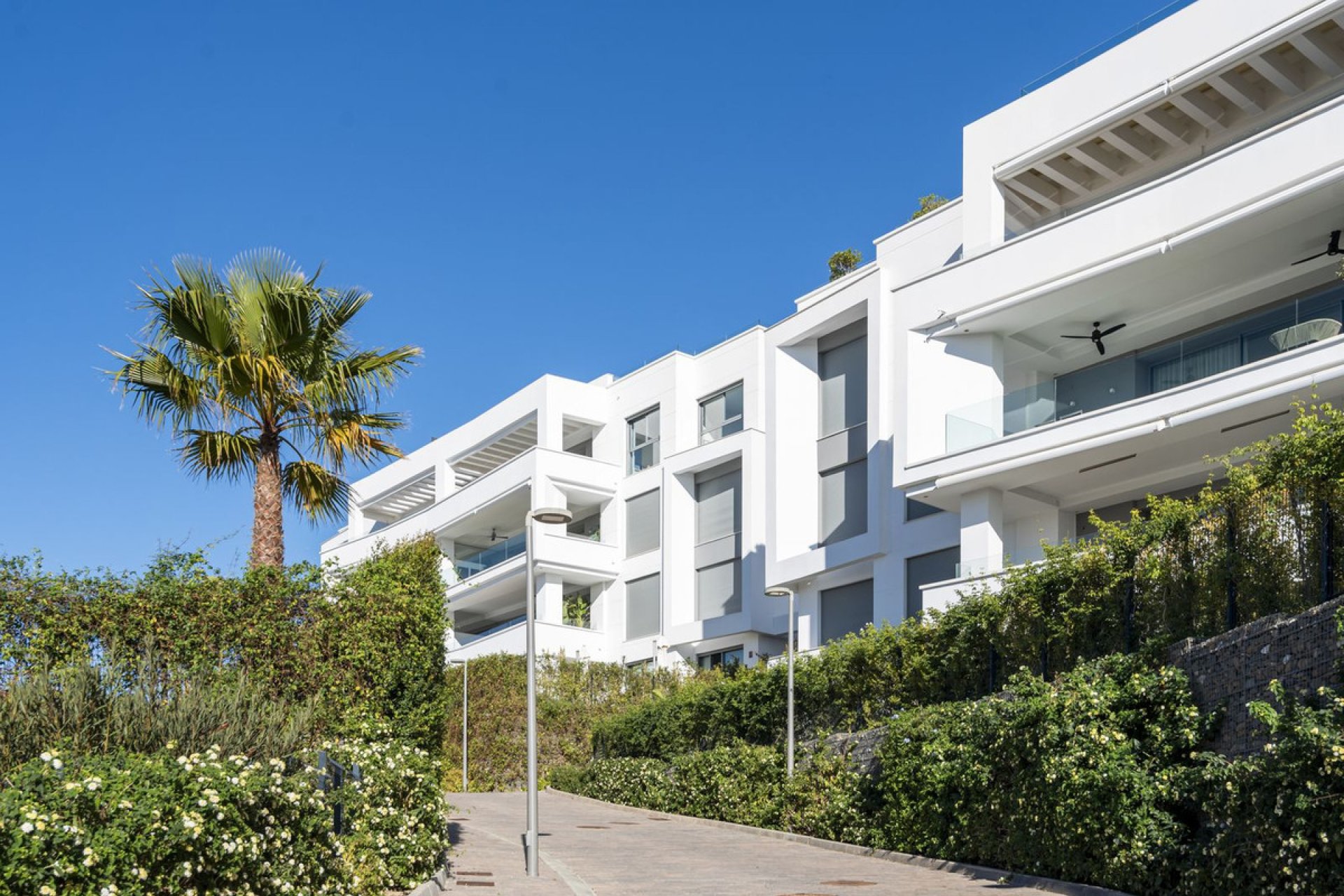 Resale - Apartment - Ground Floor Apartment - Marbella - Santa Clara