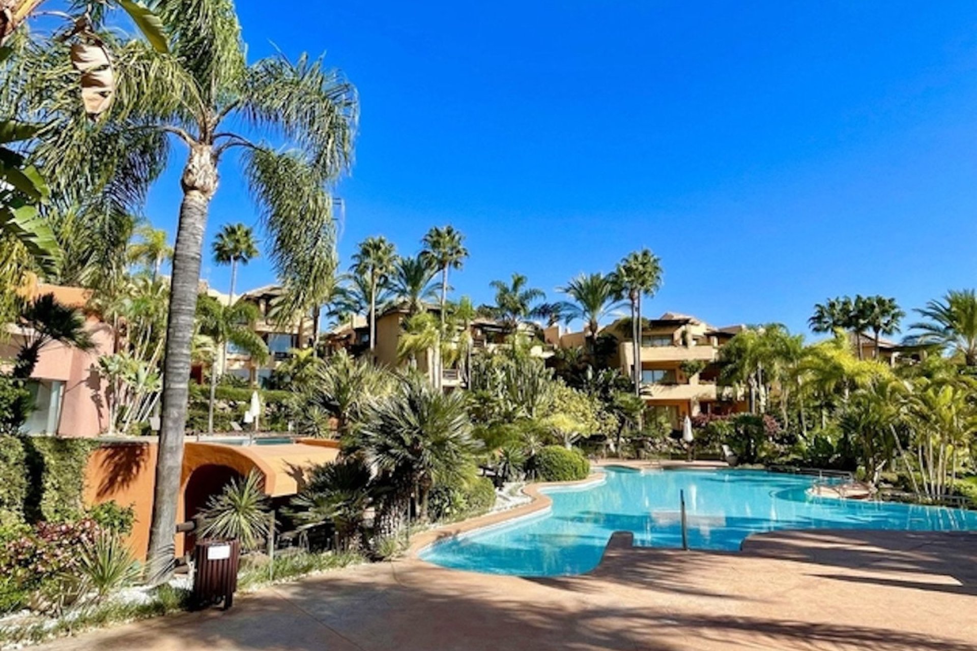 Resale - Apartment - Ground Floor Apartment - Marbella - Sierra Blanca