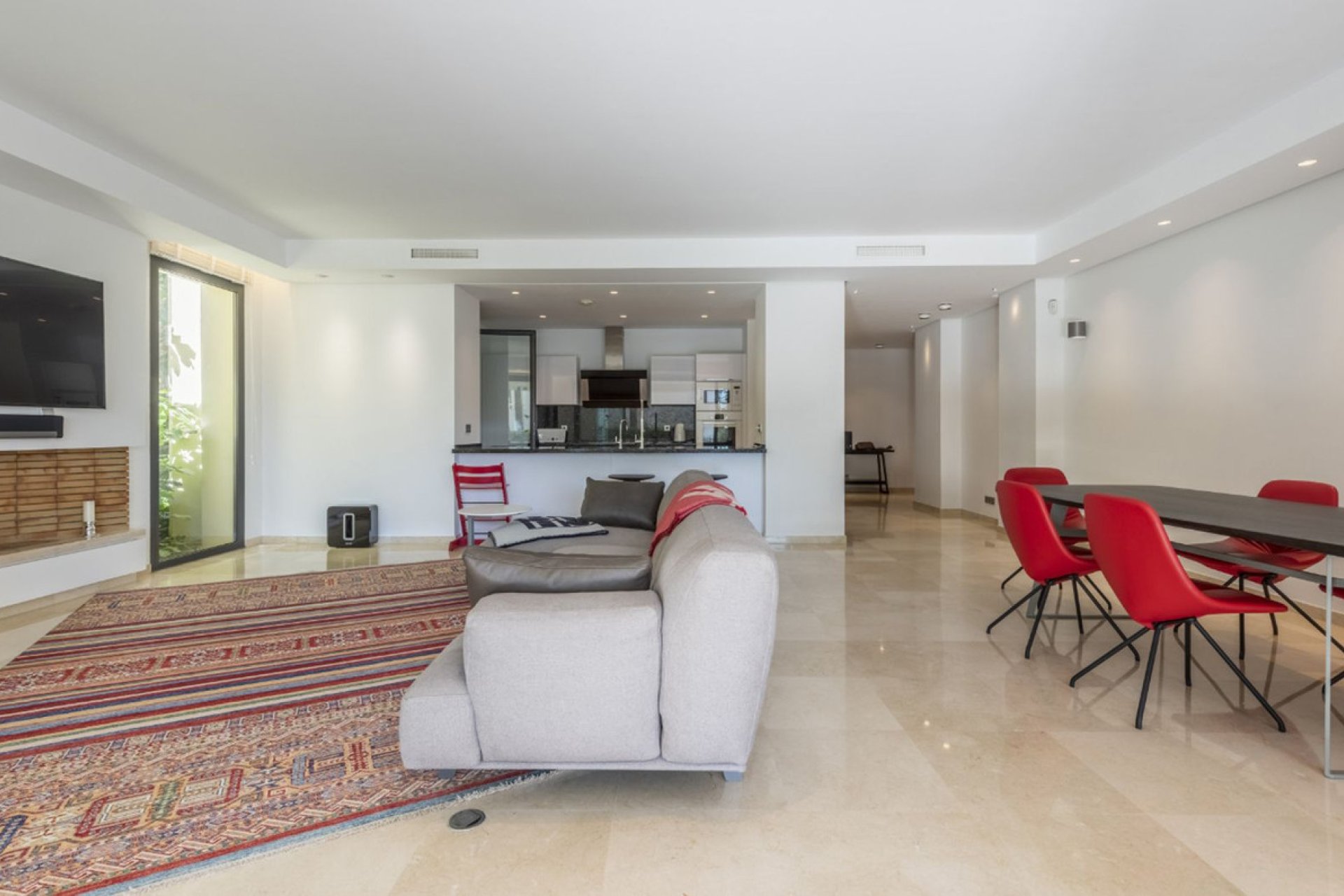 Resale - Apartment - Ground Floor Apartment - Marbella - Sierra Blanca