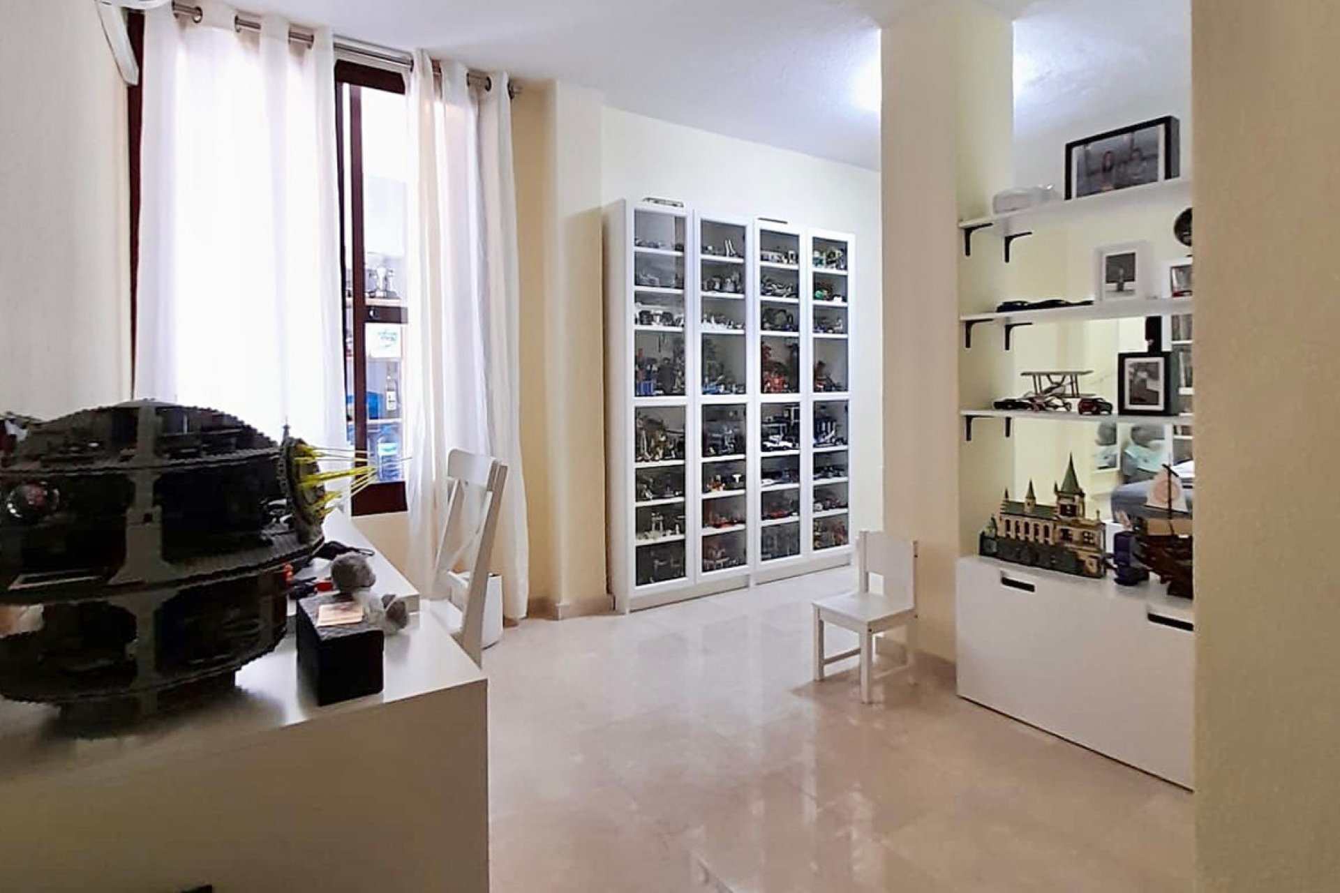 Resale - Apartment - Ground Floor Apartment - Marbella - The Golden Mile