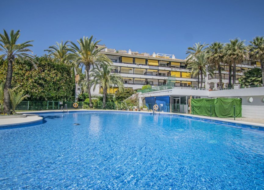 Resale - Apartment - Ground Floor Apartment - Marbella - The Golden Mile