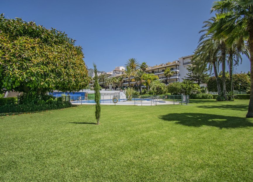 Resale - Apartment - Ground Floor Apartment - Marbella - The Golden Mile