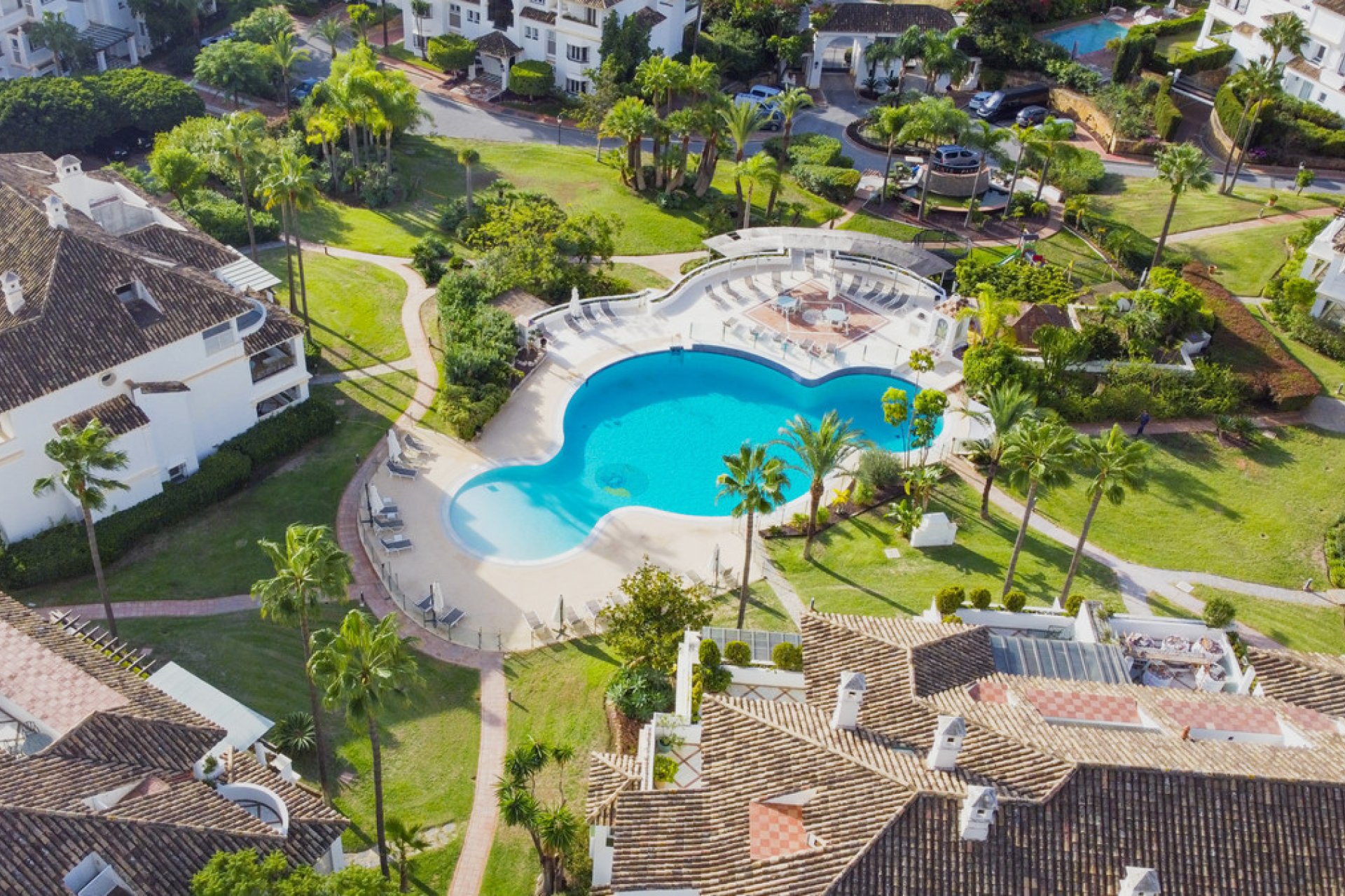 Resale - Apartment - Ground Floor Apartment - Marbella - The Golden Mile