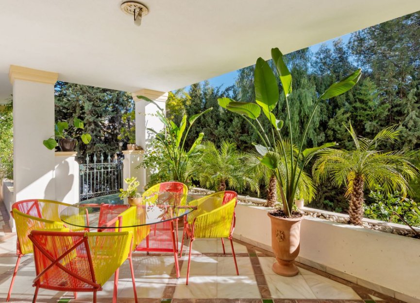 Resale - Apartment - Ground Floor Apartment - Marbella - The Golden Mile