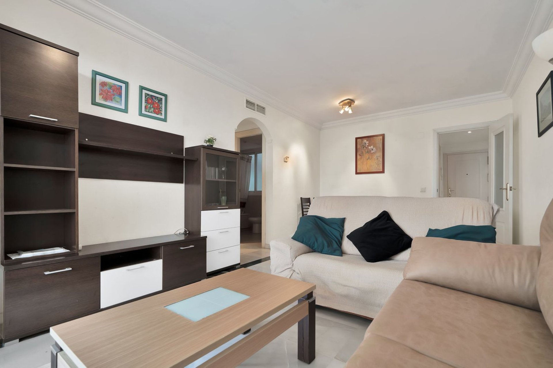 Resale - Apartment - Ground Floor Apartment - Marbella - The Golden Mile