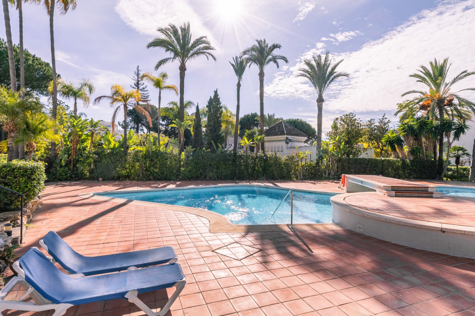 Resale - Apartment - Ground Floor Apartment - Marbella - The Golden Mile