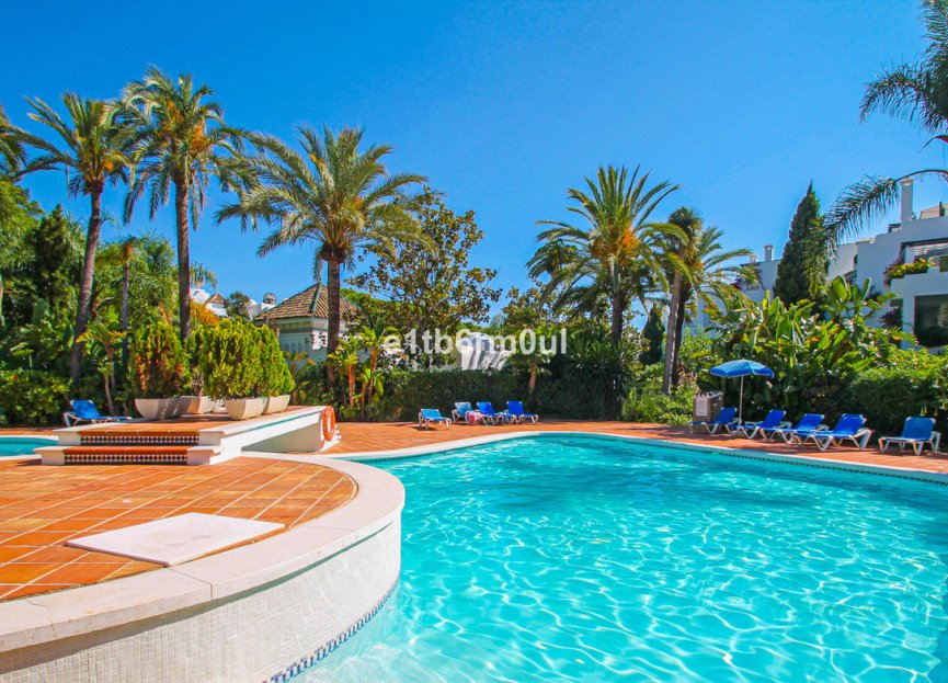 Resale - Apartment - Ground Floor Apartment - Marbella - The Golden Mile