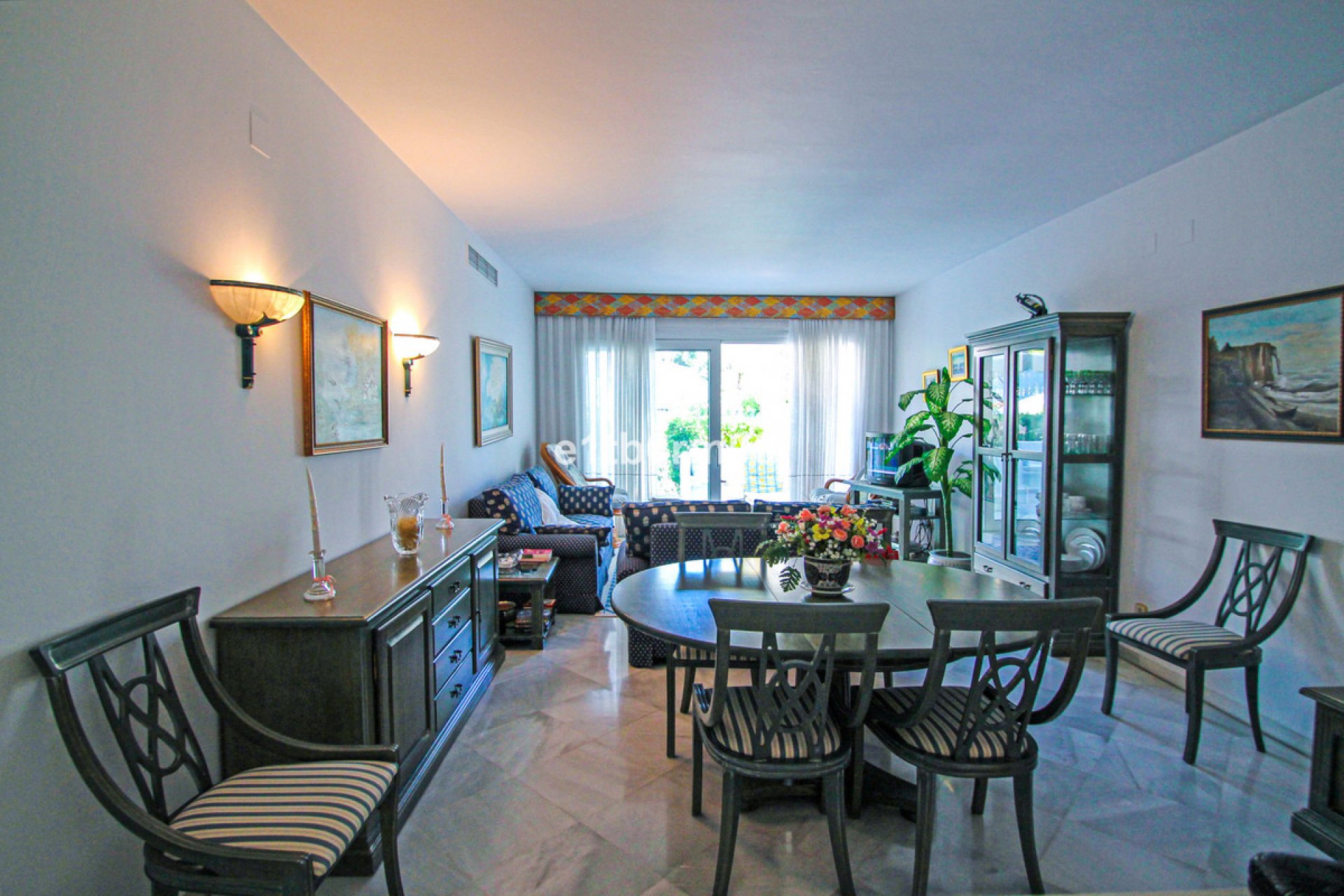 Resale - Apartment - Ground Floor Apartment - Marbella - The Golden Mile