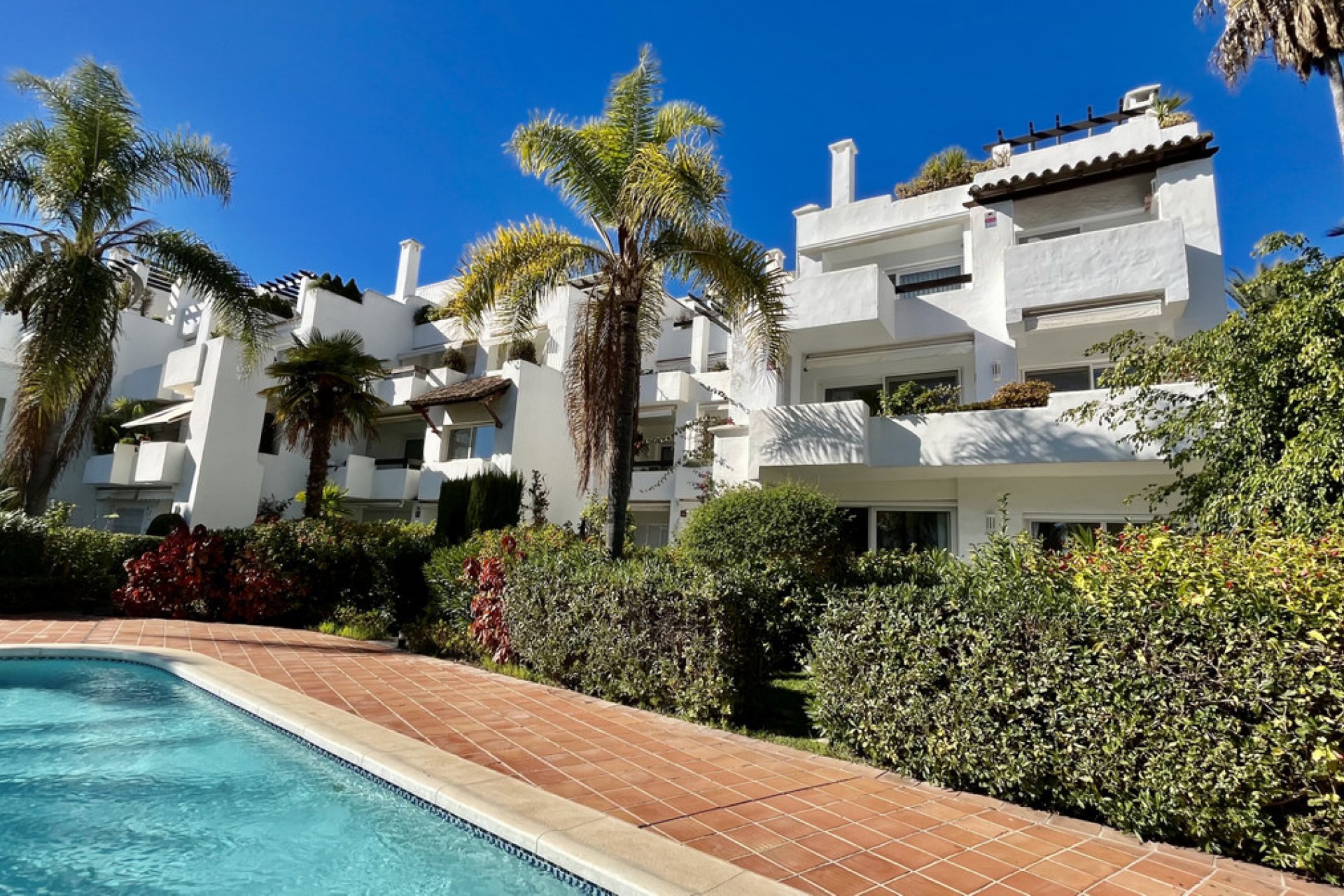 Resale - Apartment - Ground Floor Apartment - Marbella - The Golden Mile