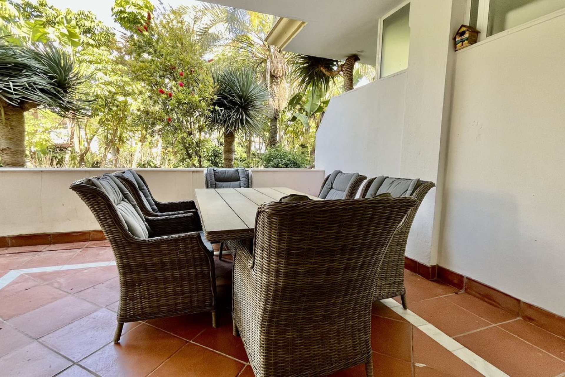 Resale - Apartment - Ground Floor Apartment - Marbella - The Golden Mile