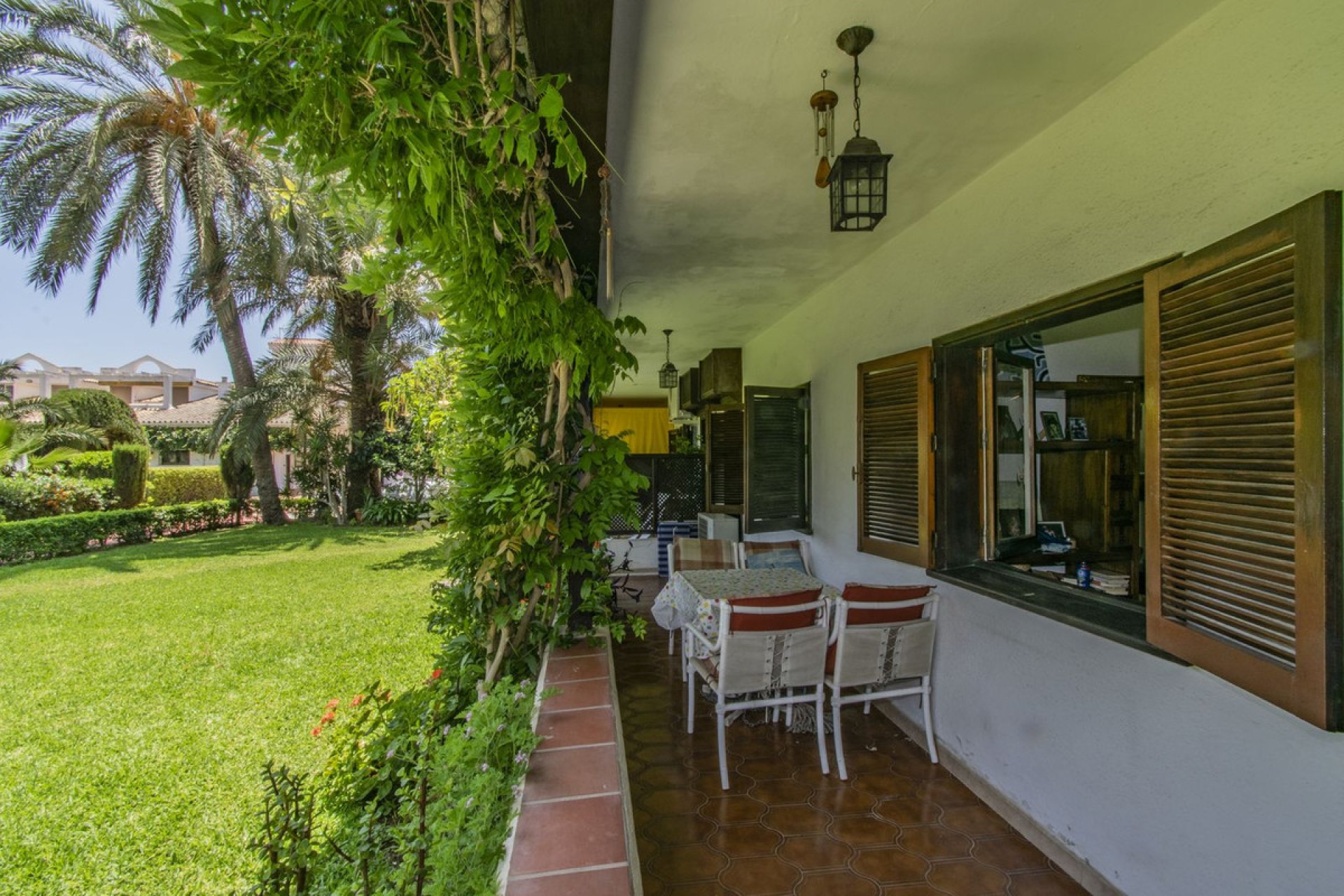 Resale - Apartment - Ground Floor Apartment - Marbella - The Golden Mile