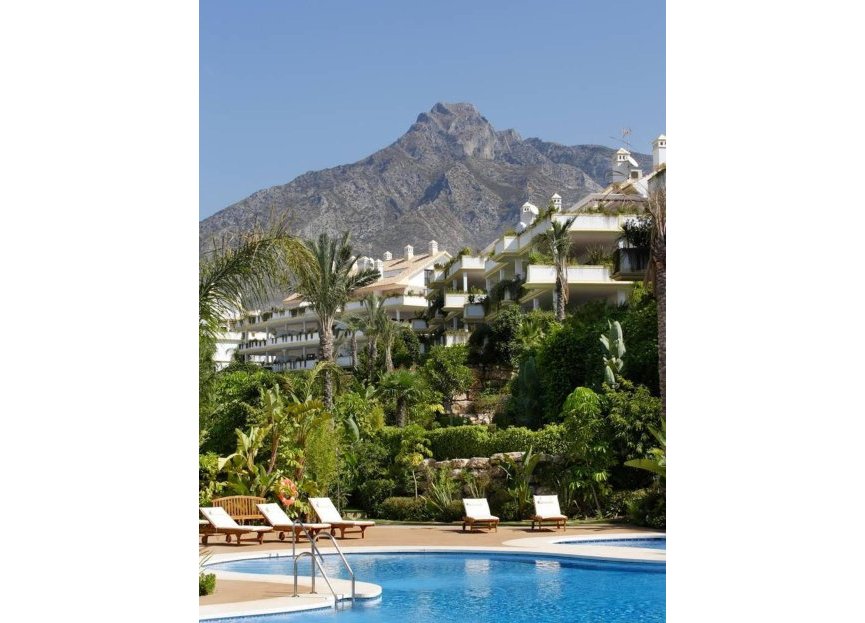 Resale - Apartment - Ground Floor Apartment - Marbella - The Golden Mile