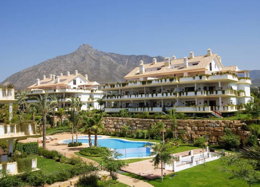 Resale - Apartment - Ground Floor Apartment - Marbella - The Golden Mile