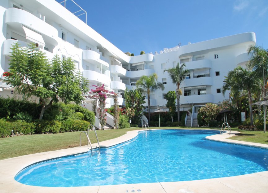 Resale - Apartment - Ground Floor Apartment - Marbella - The Golden Mile