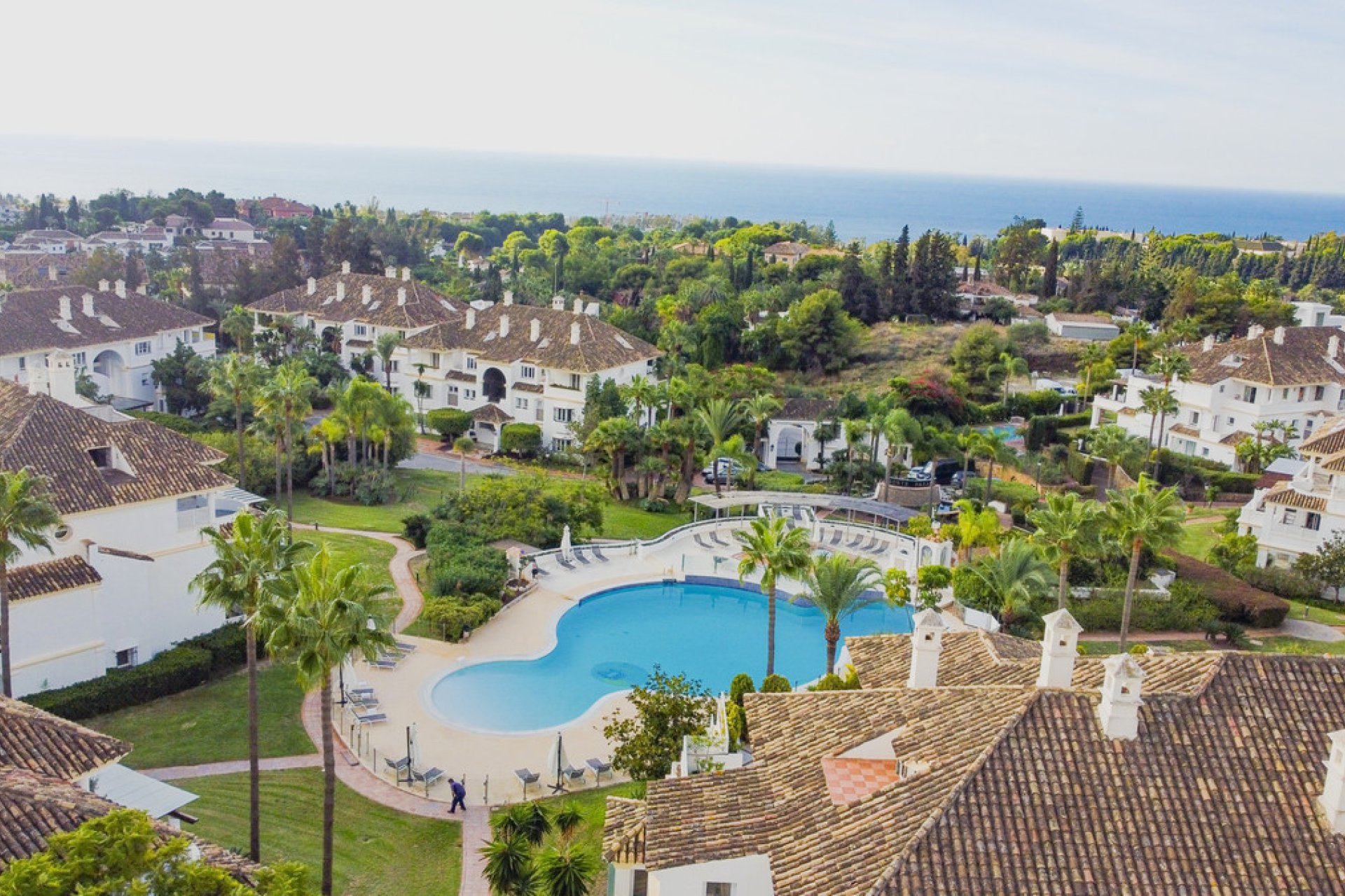 Resale - Apartment - Ground Floor Apartment - Marbella - The Golden Mile