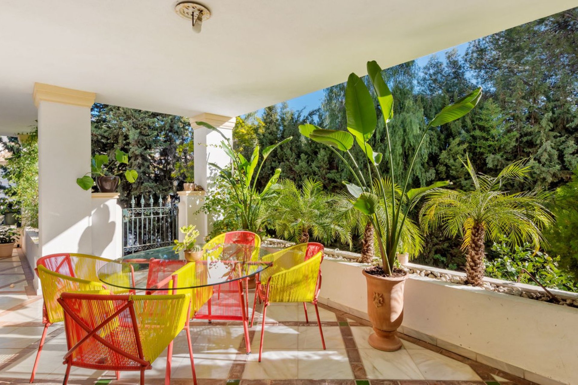 Resale - Apartment - Ground Floor Apartment - Marbella - The Golden Mile