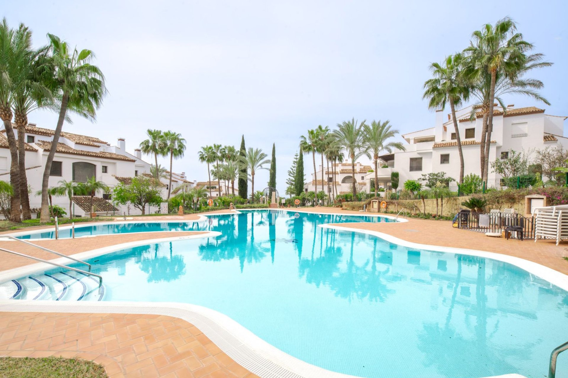 Resale - Apartment - Ground Floor Apartment - Marbella - The Golden Mile