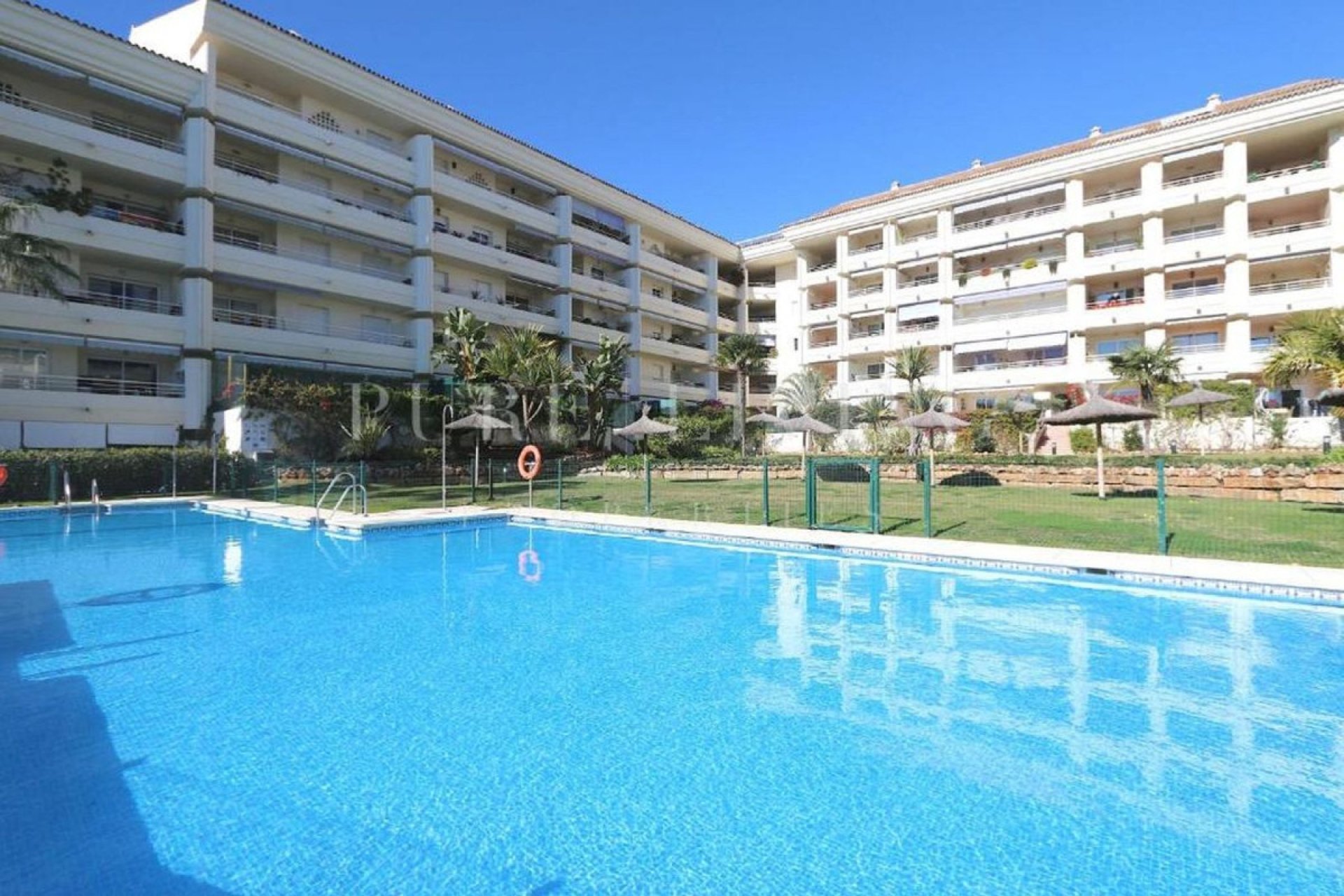 Resale - Apartment - Ground Floor Apartment - Marbella - The Golden Mile