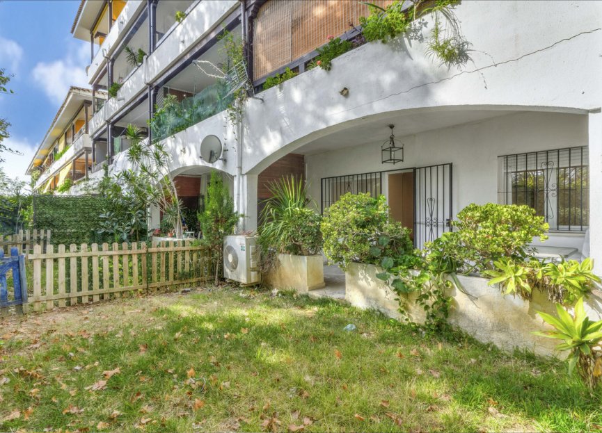 Resale - Apartment - Ground Floor Apartment - Marbella - The Golden Mile