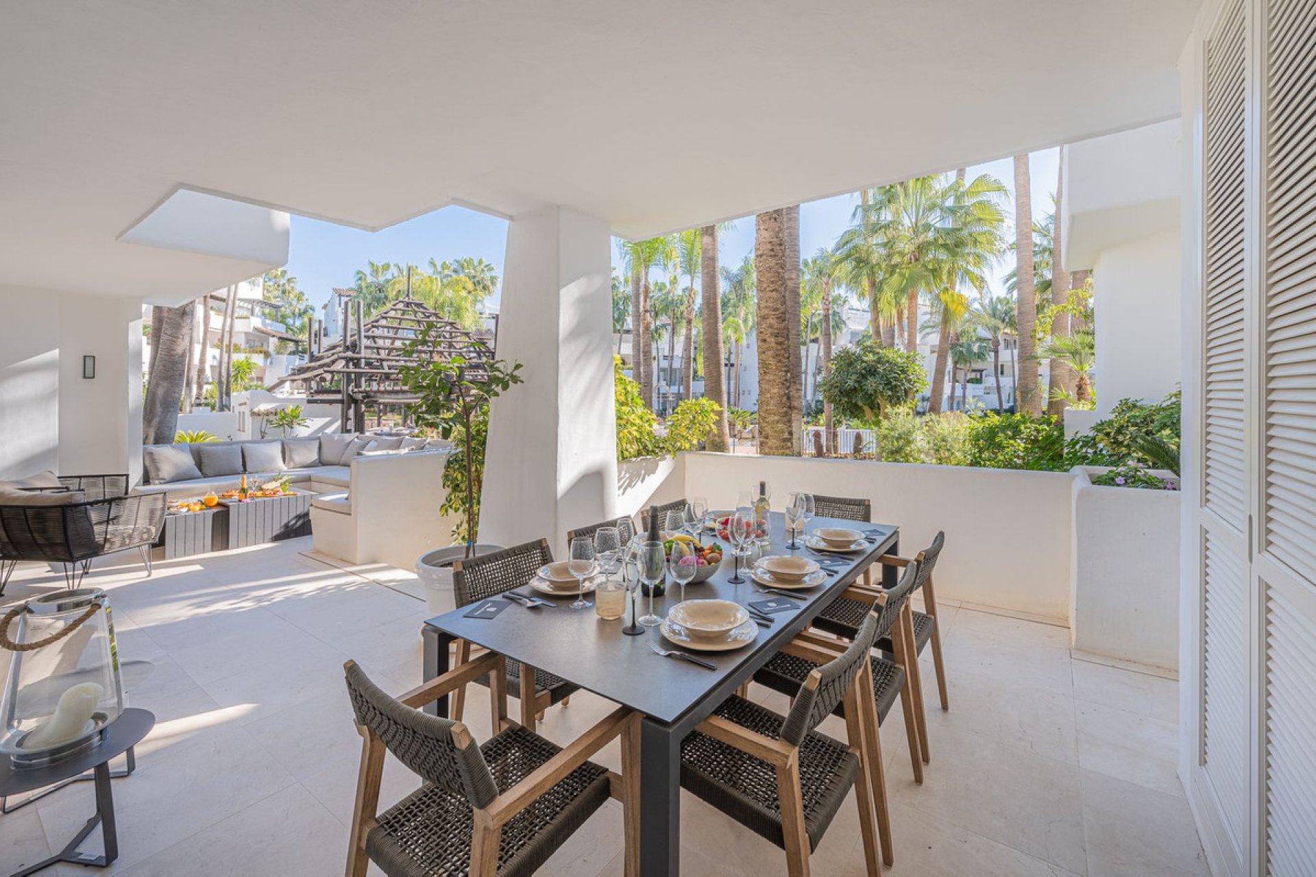 Resale - Apartment - Ground Floor Apartment - Marbella - The Golden Mile