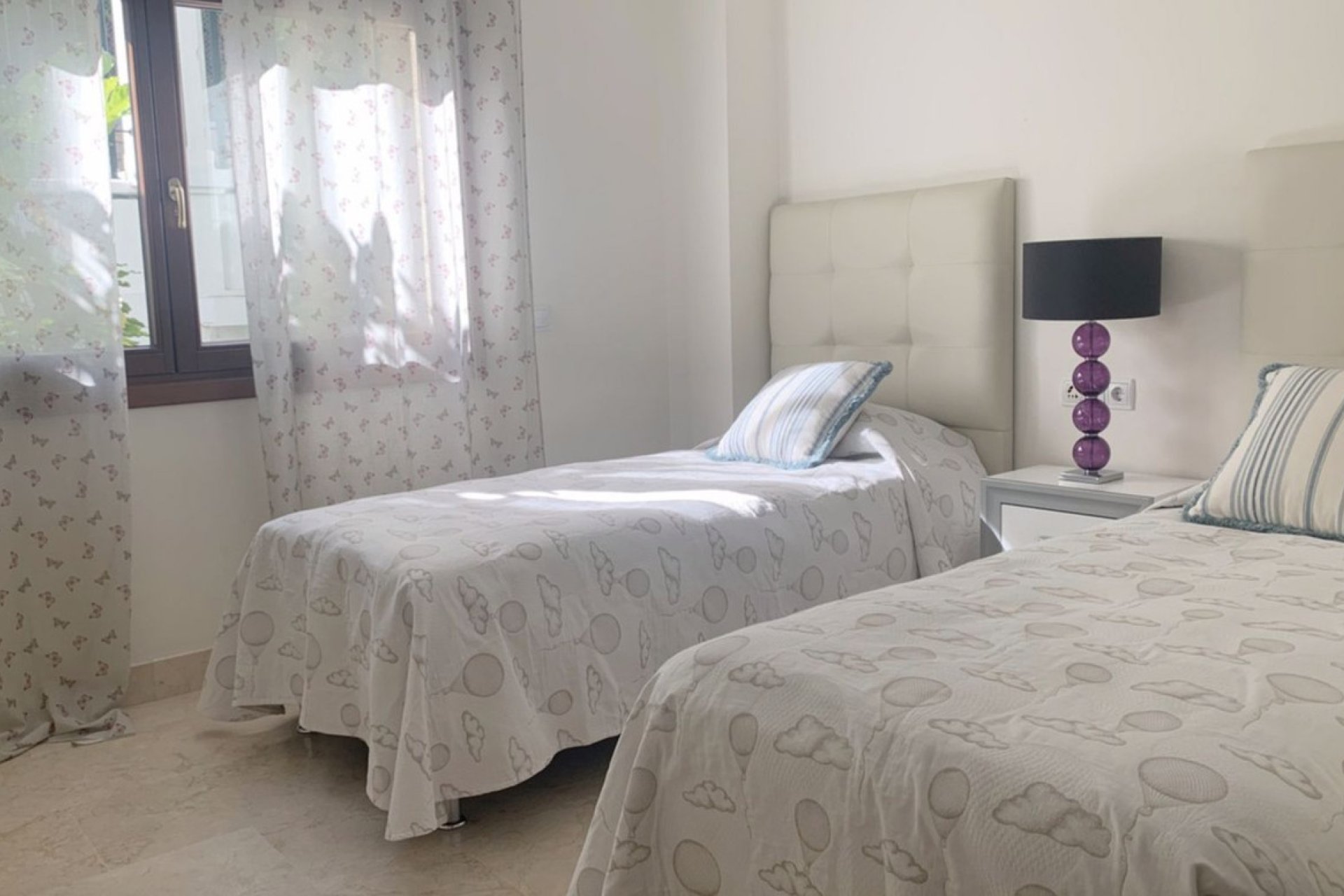 Resale - Apartment - Ground Floor Apartment - Marbella - The Golden Mile