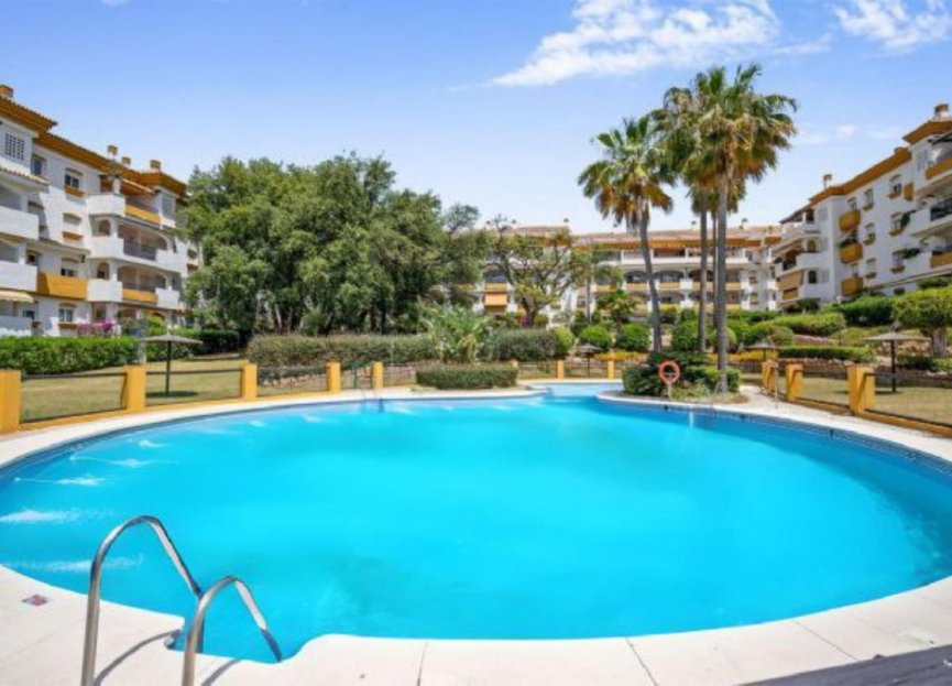 Resale - Apartment - Ground Floor Apartment - Marbella - The Golden Mile