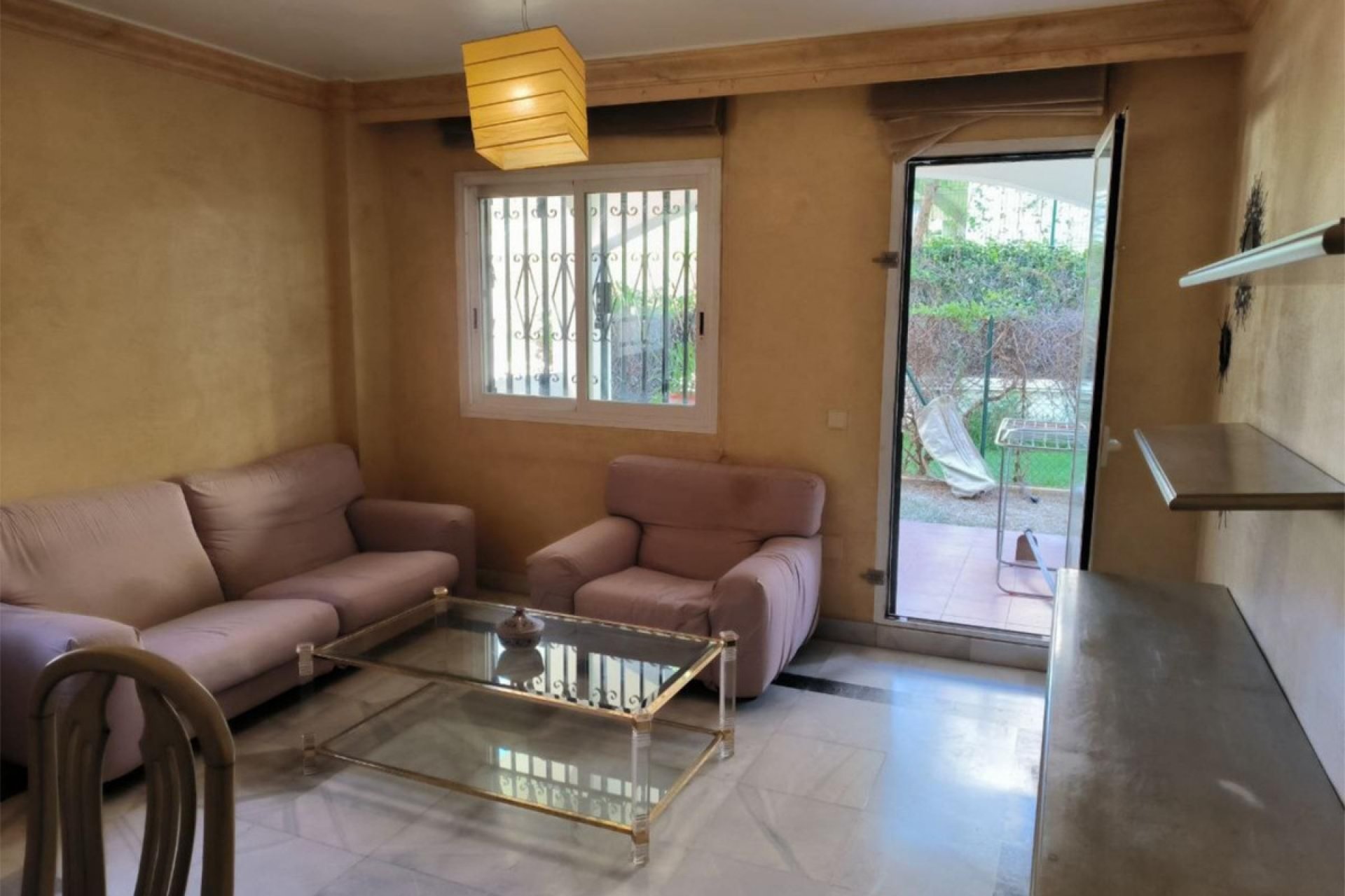 Resale - Apartment - Ground Floor Apartment - Marbella - The Golden Mile