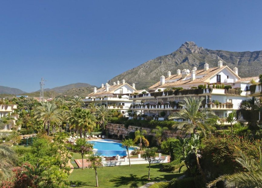 Resale - Apartment - Ground Floor Apartment - Marbella - The Golden Mile