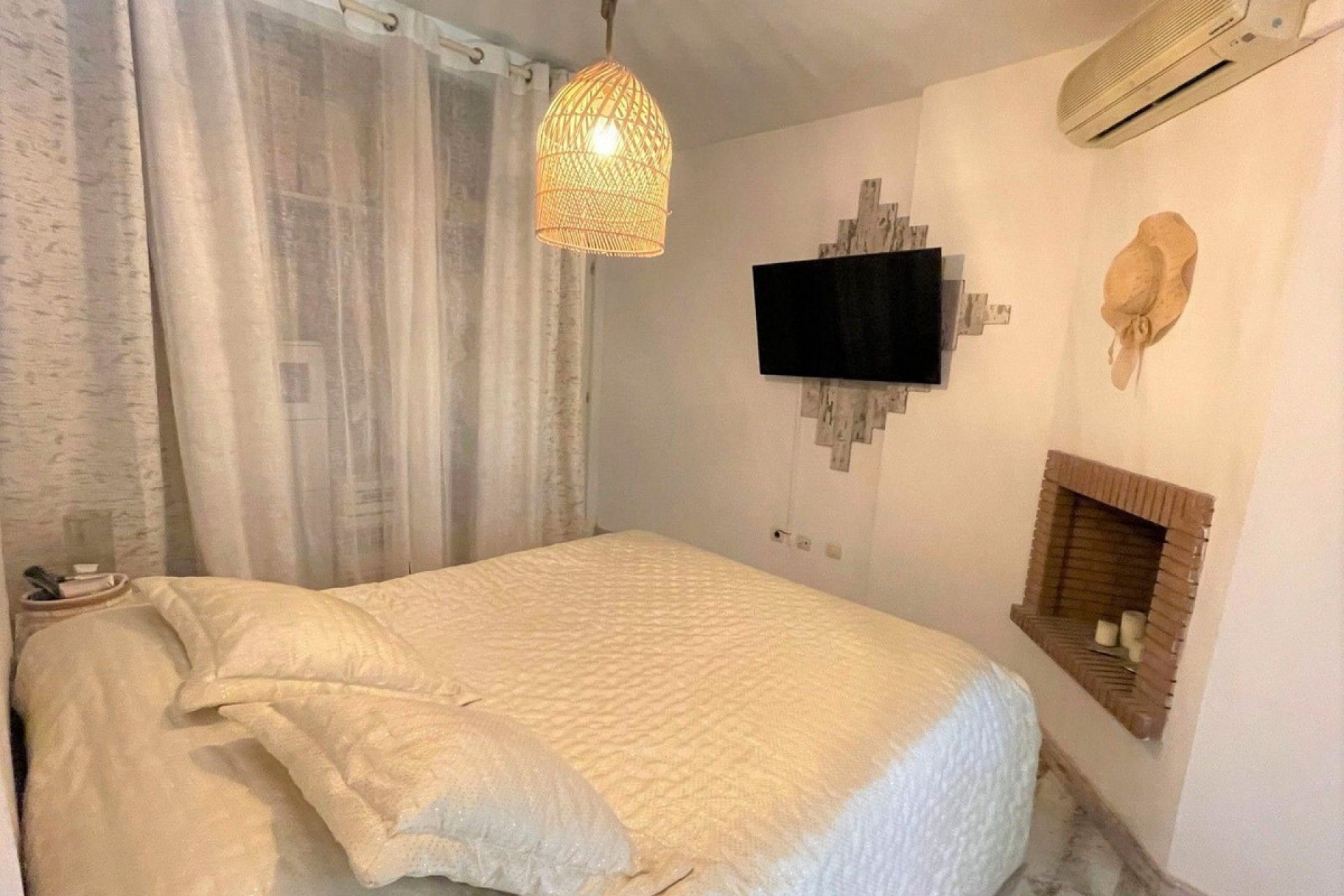 Resale - Apartment - Ground Floor Apartment - Mijas - Calahonda