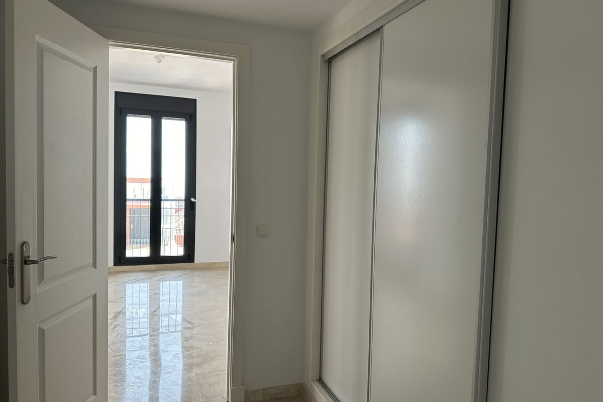 Resale - Apartment - Ground Floor Apartment - Mijas - Calahonda