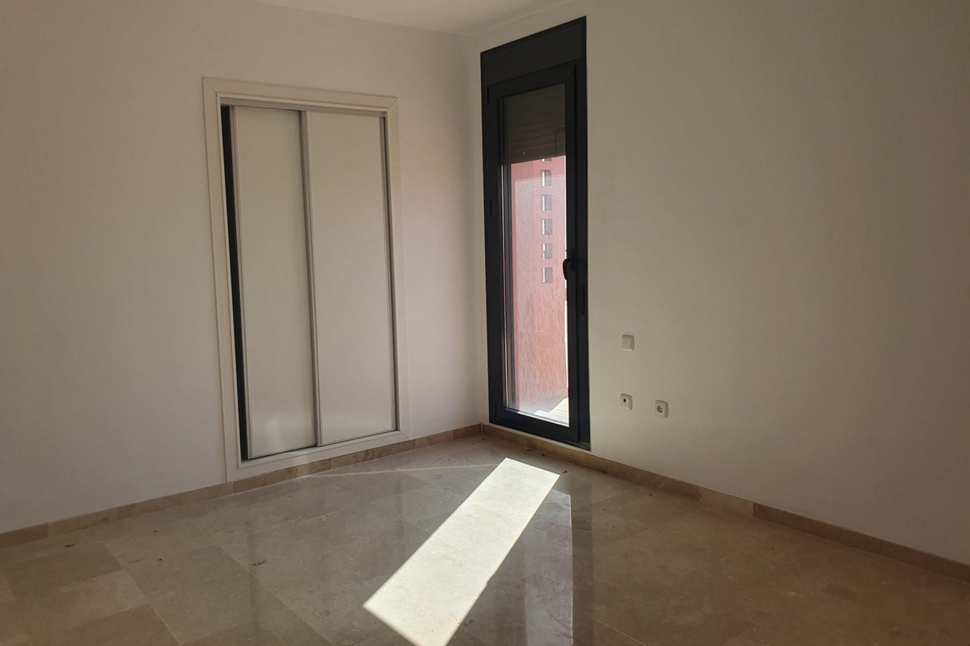 Resale - Apartment - Ground Floor Apartment - Mijas - Calahonda