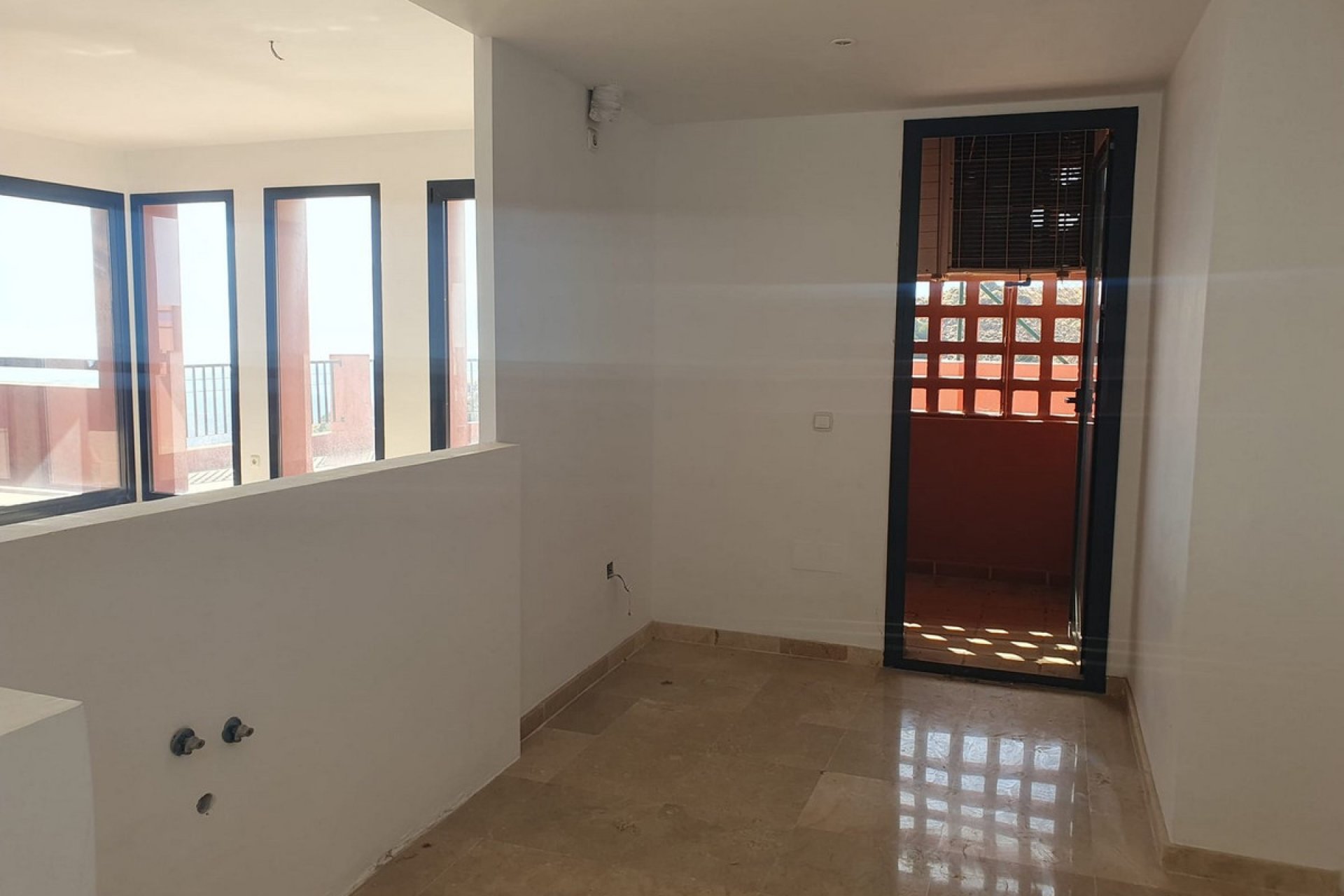 Resale - Apartment - Ground Floor Apartment - Mijas - Calahonda