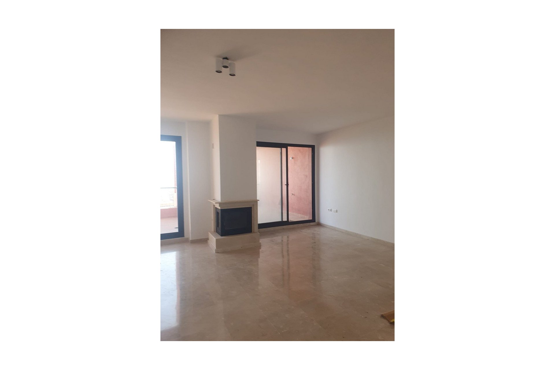 Resale - Apartment - Ground Floor Apartment - Mijas - Calahonda