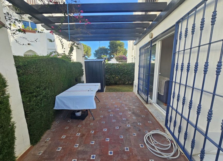 Resale - Apartment - Ground Floor Apartment - Mijas - Calahonda