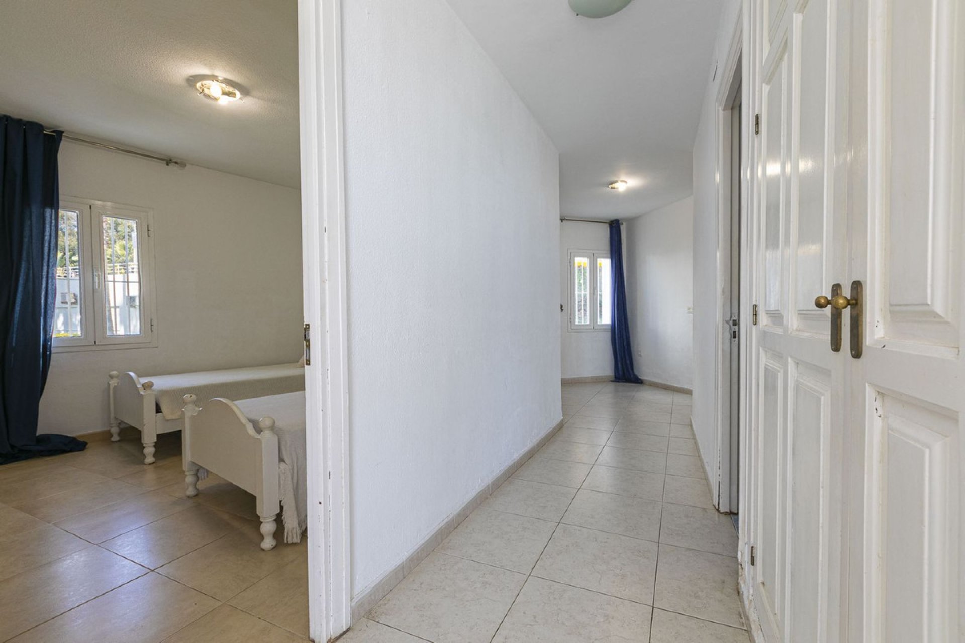 Resale - Apartment - Ground Floor Apartment - Mijas - Calahonda