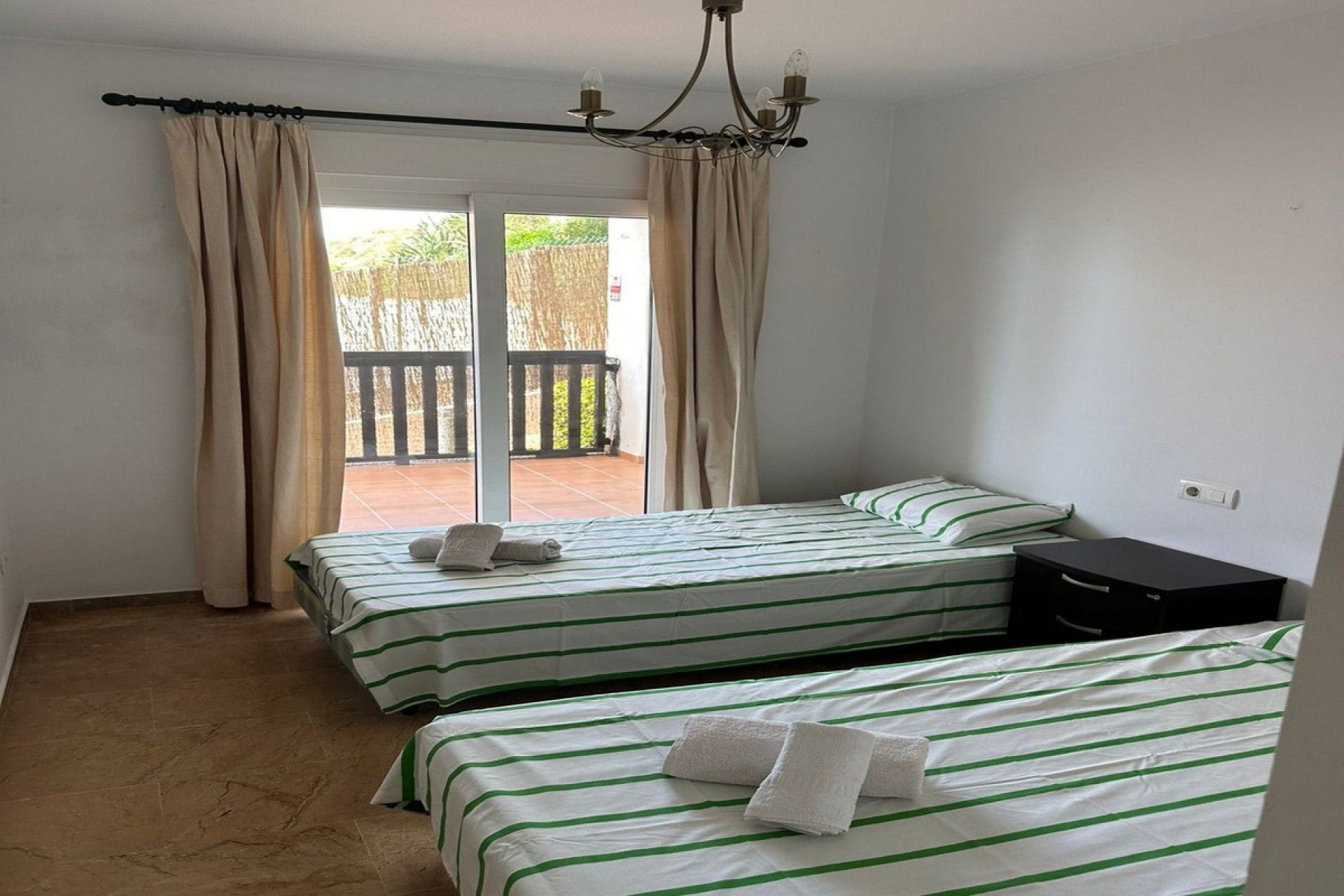 Resale - Apartment - Ground Floor Apartment - Mijas - Calahonda