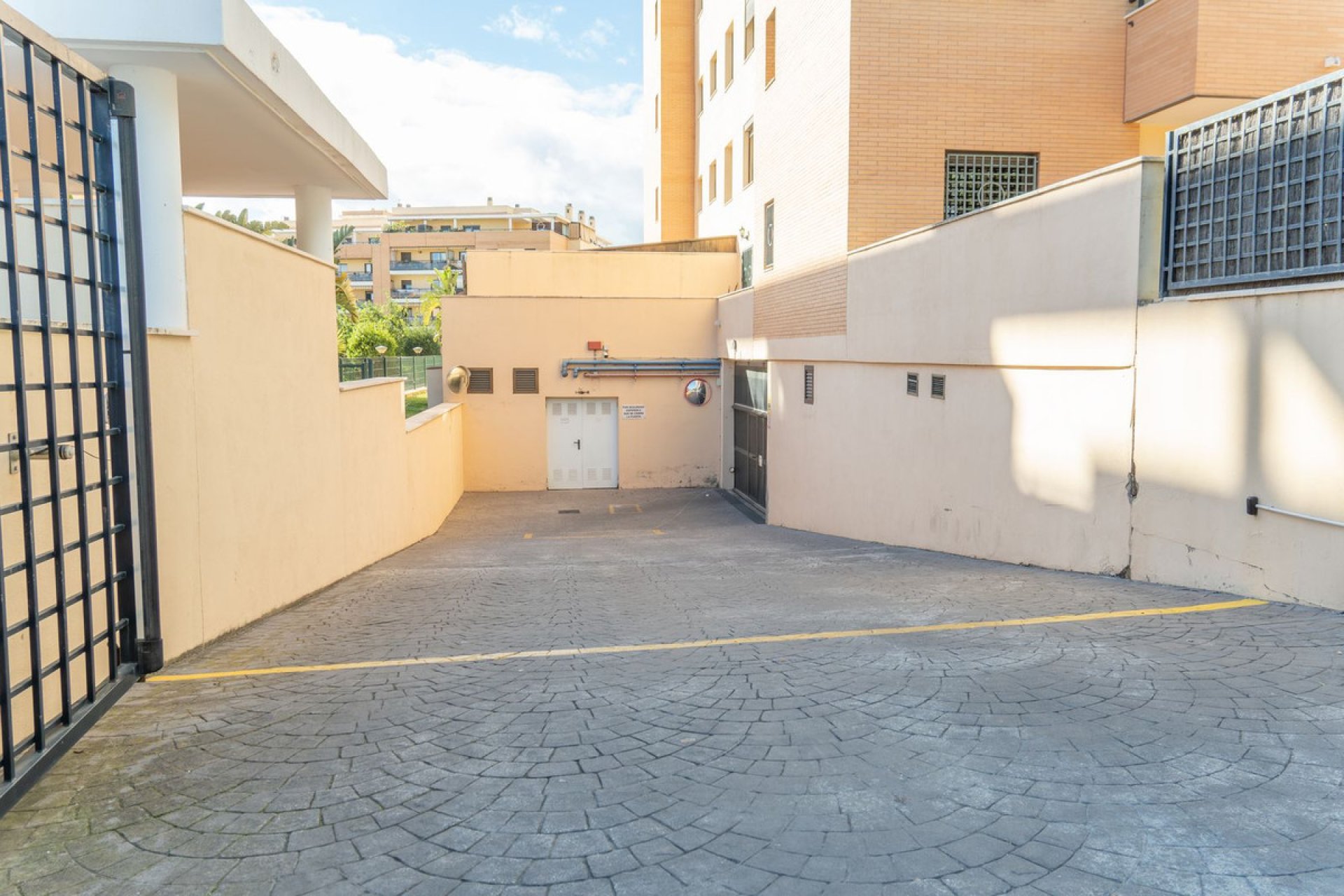 Resale - Apartment - Ground Floor Apartment - Torremolinos