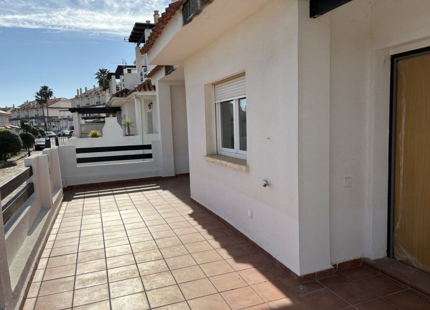 Resale - Apartment - La Duquesa